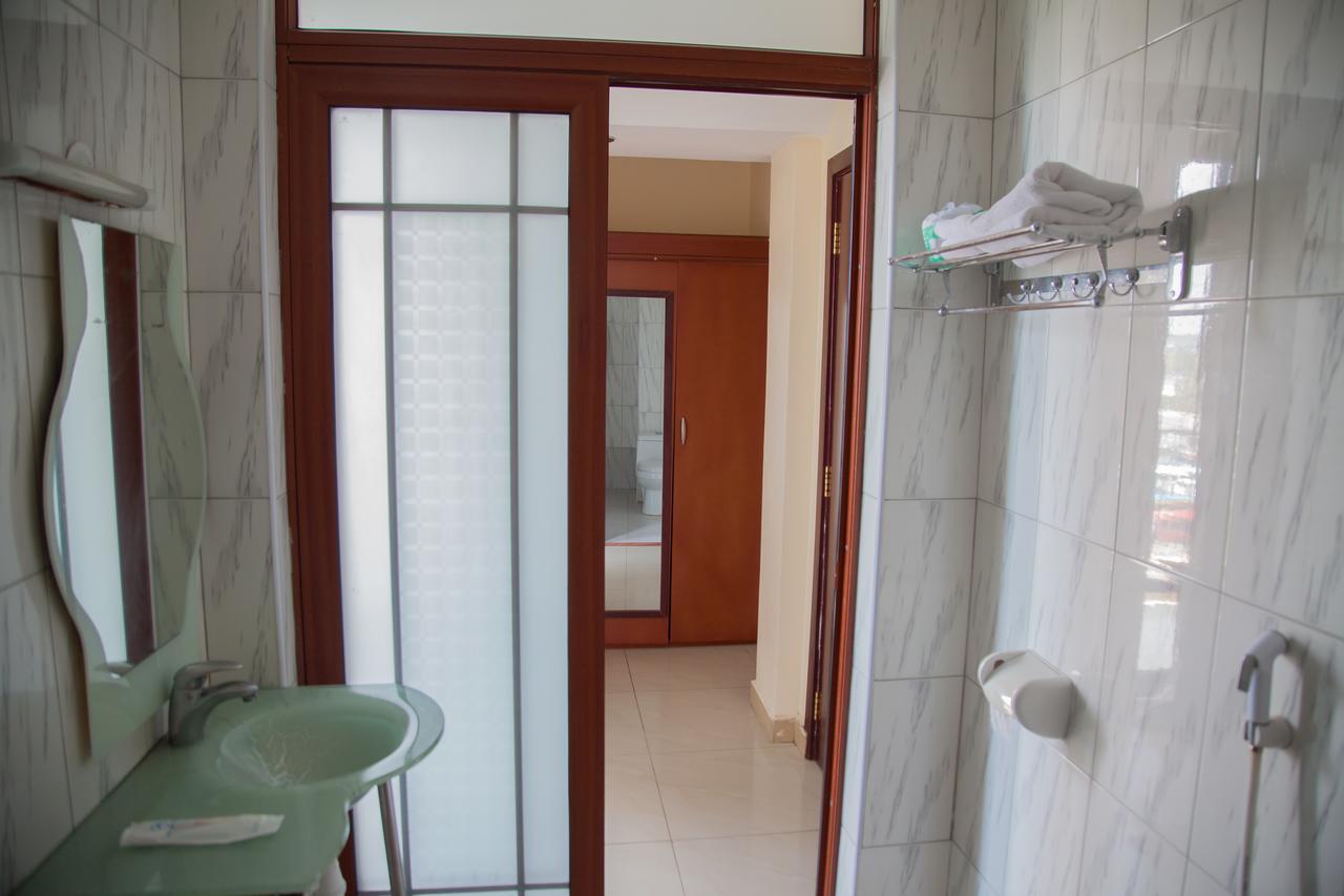 Mic Hotel Dar es Salaam Exterior photo